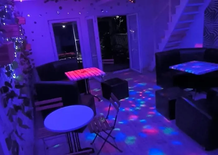 Cunami Kucica Sa Bazenom Apartman *